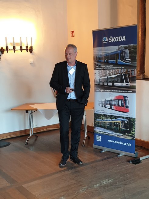 Moderner Stadtverkehr 2021, Foto Bernd Reuss