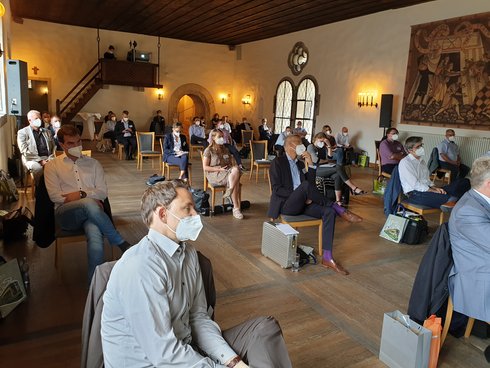 Moderner Stadtverkehr 2021, Foto Bernd Reuss