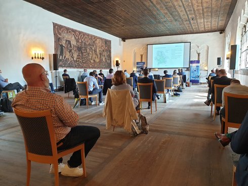 Moderner Stadtverkehr 2021, Foto Bernd Reuss